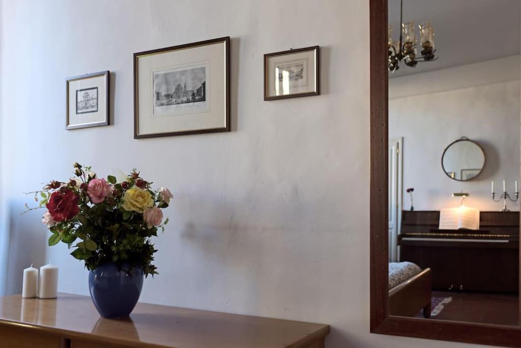 Cozy Apartment With Private Garden - City Center - ฟลอเรนซ์ ภายนอก รูปภาพ