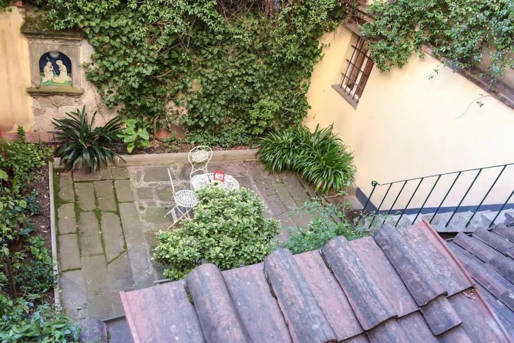 Cozy Apartment With Private Garden - City Center - ฟลอเรนซ์ ภายนอก รูปภาพ